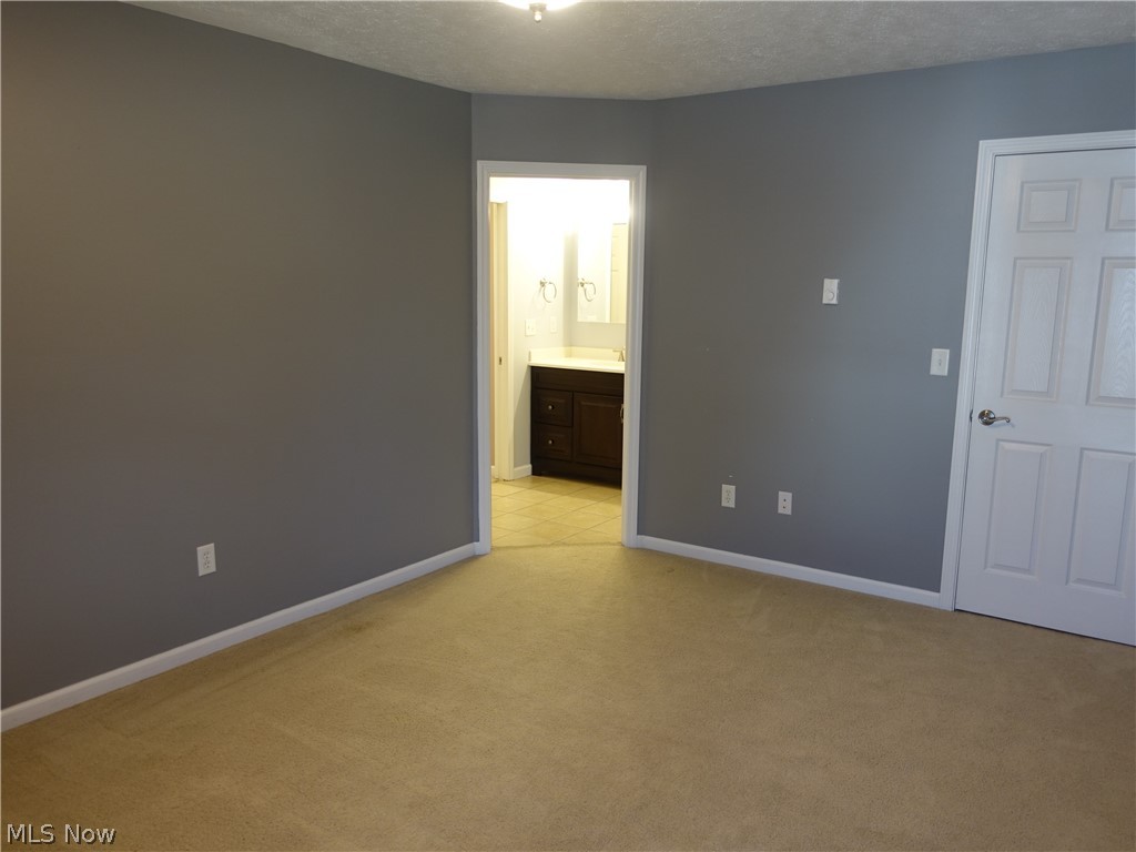 Falls Riv Xing Clstr Un Develo - Residential