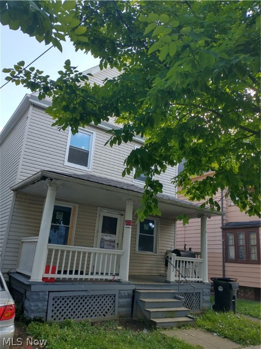 SELLER IS A LICENSED REALTOR IN  THE STATE OF OHIO
 A solid Cleveland Duplex with quality tenants. With a 13% cap rate this is the cash flow winner you've been looking for. 

2 Bedrooms per floor, professionally selected tenants who are current on rent, Washer/dryer in basement, modern furnaces, a 3rd floor ready to be converted into a 3rd bedroom, backyard parking, chain link fence, updated windows and more. 

Improvements: Full cleanup of property, 3rd floor electrical installed. Preparing for 3rd floor drywall to turn into a 3rd floor bedroom. Newer windows. Siding repaired, vinyl windows added. 

Don't miss the last great Cleveland duplex. Reach out today. 

Property comes with a home warranty. Can be purchased as a package with other cleveland duplexes.

Can be combined with MLS: 4282638  4282624  4282478  4282439

SELLER IS A LICENSED REALTOR IN  THE STATE OF OHIO