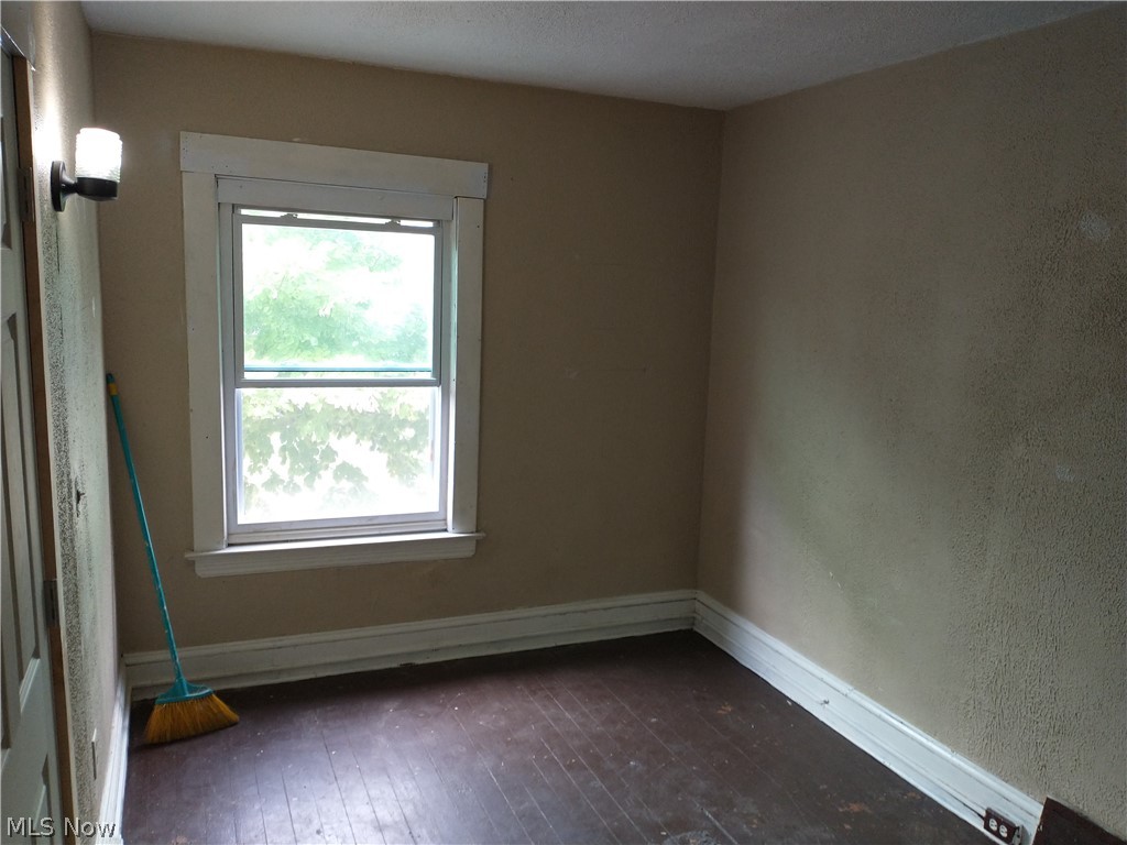 Rhodes Hartnell & Barber - Residential Income