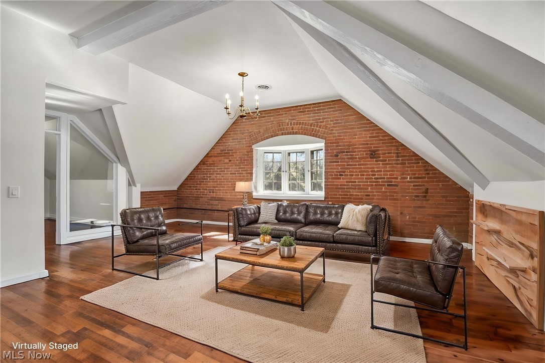 Newport Hanna - Residential