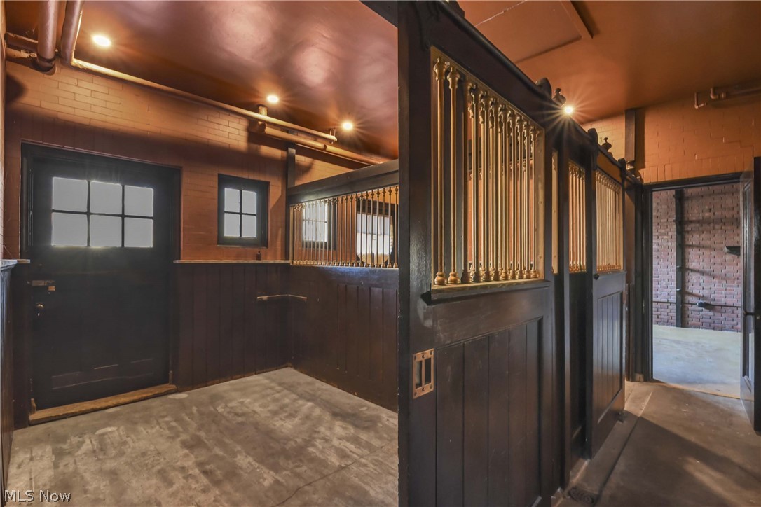 Newport Hanna - Residential