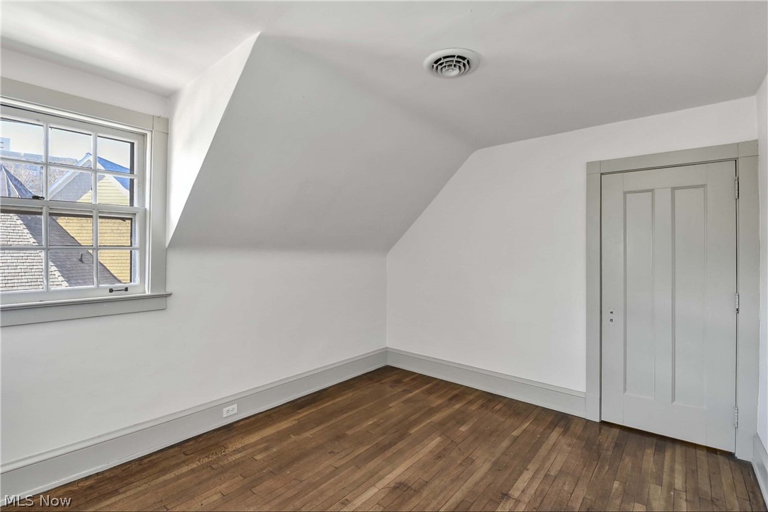 Newport Hanna - Residential