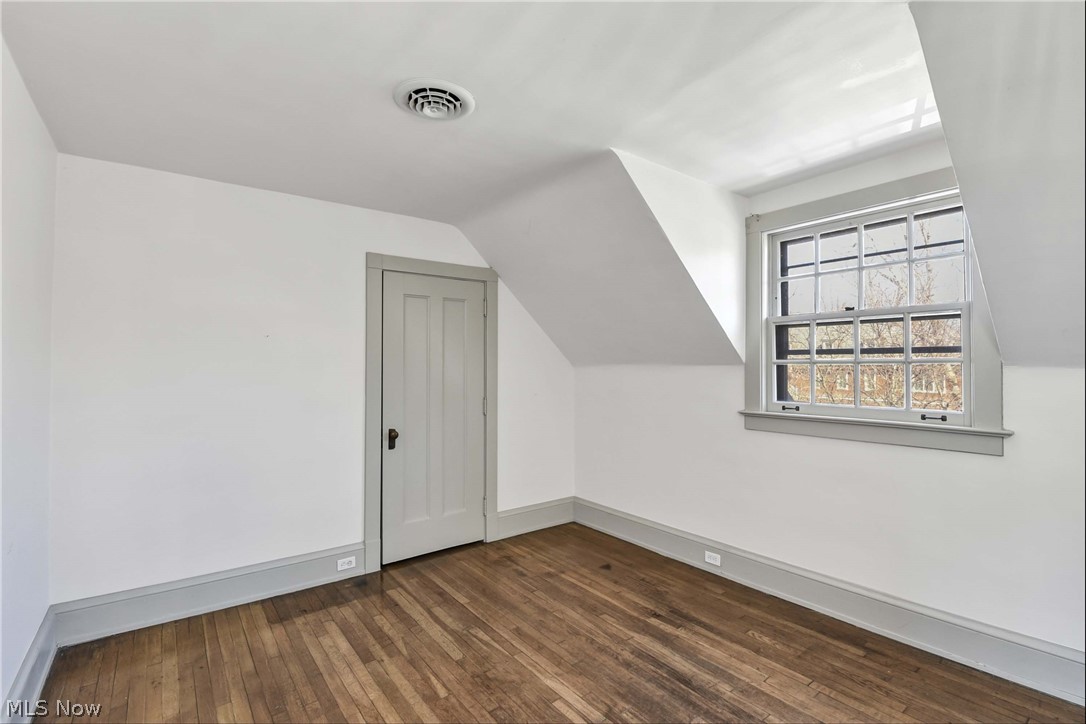 Newport Hanna - Residential