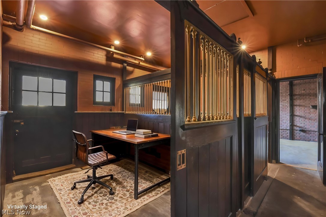 Newport Hanna - Residential