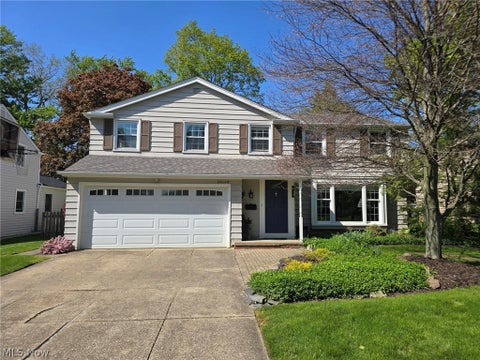 Homes For Sale - 20102 Westhaven Lane<br/> Rocky River, OH 44116