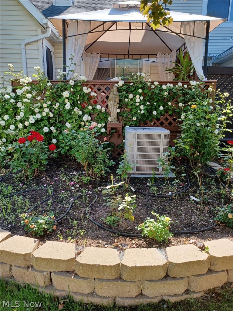 Lockwood Ridge Condo - Residential