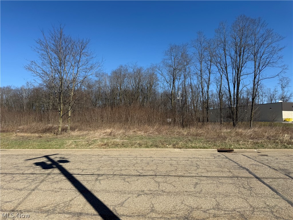 City/Louisville - Land