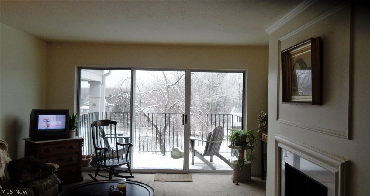 Versailles At Hudson Condo - Residential