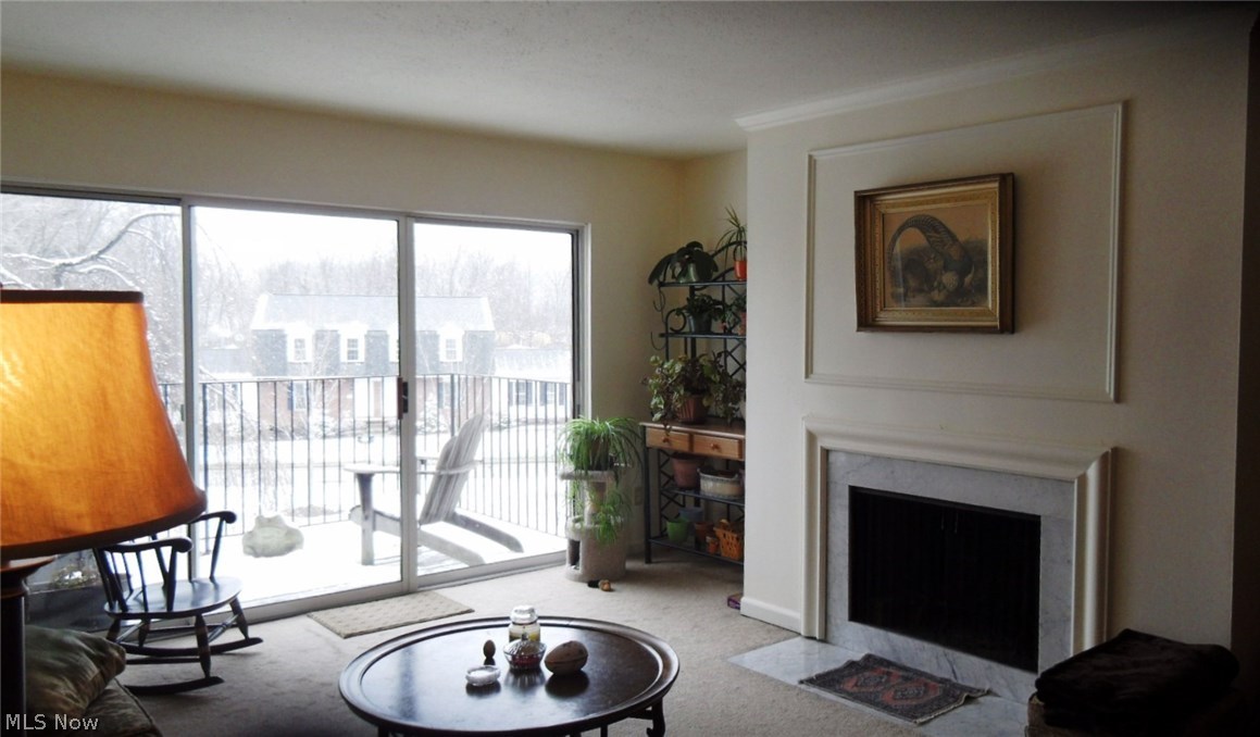 Versailles At Hudson Condo - Residential