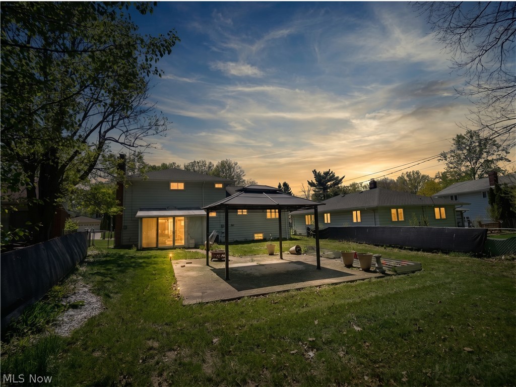 Rex - Residential
