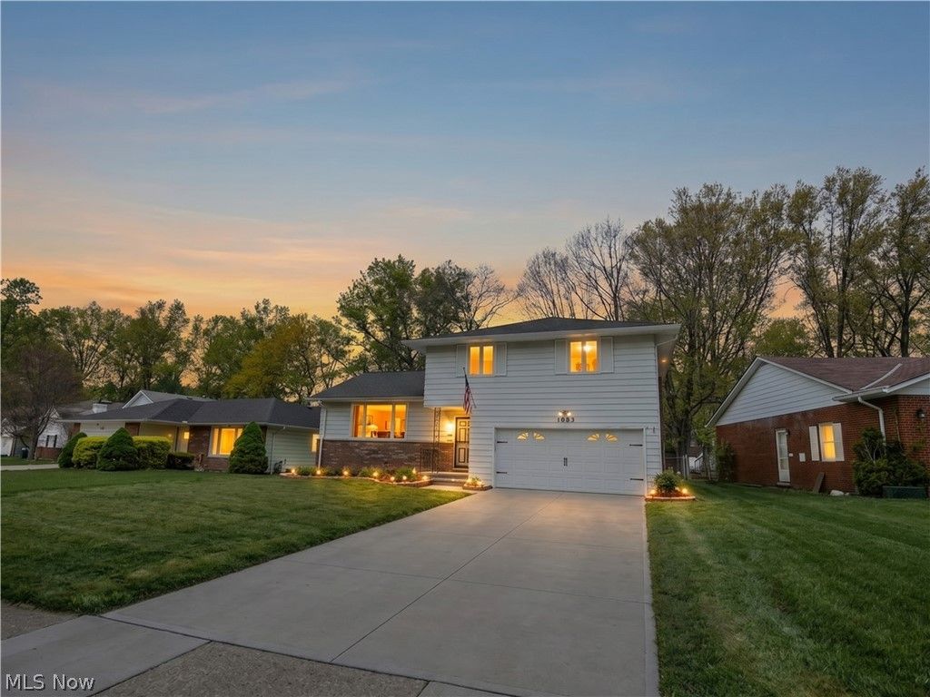 Photo of 4633 Whitehall Drive, South Euclid, OH 44121 (MLS # 5208758)