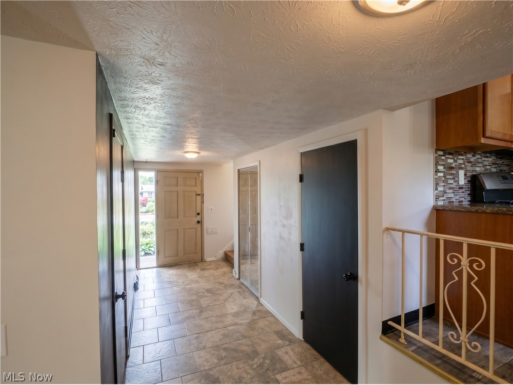 Rex - Residential