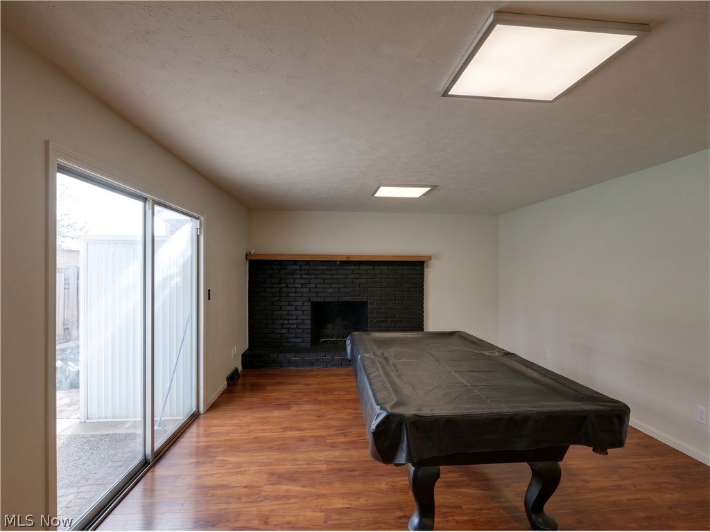 Rex - Residential