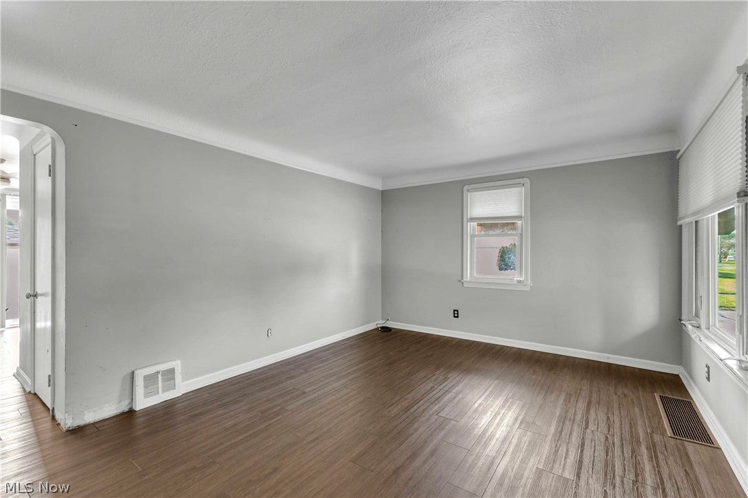 5233 W 16th Street
