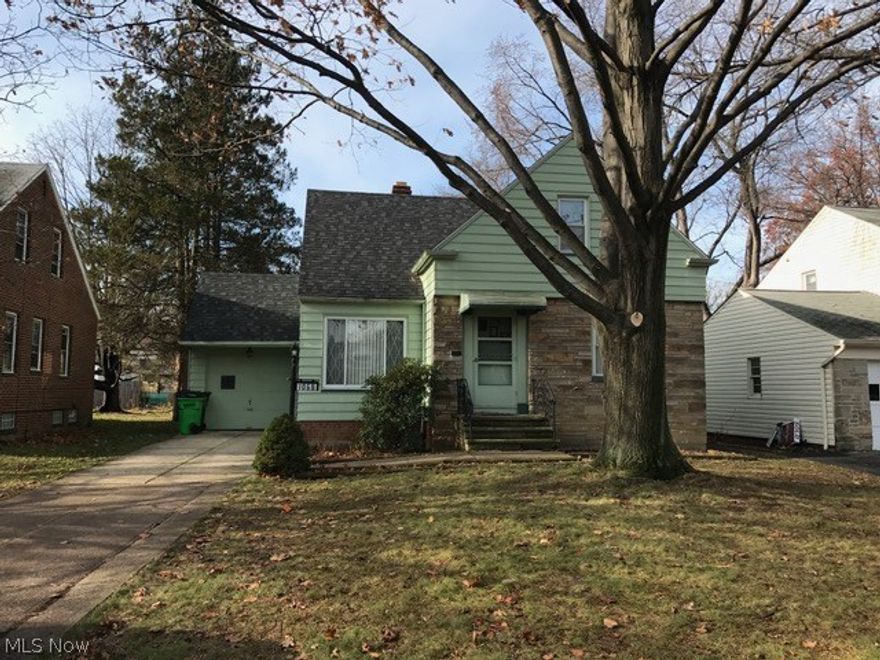 Nice 3 Bdrm 2 Bath Bungalow.  Up-dated Bathrooms.  Appliances.  Master Bdrm w/Bath.