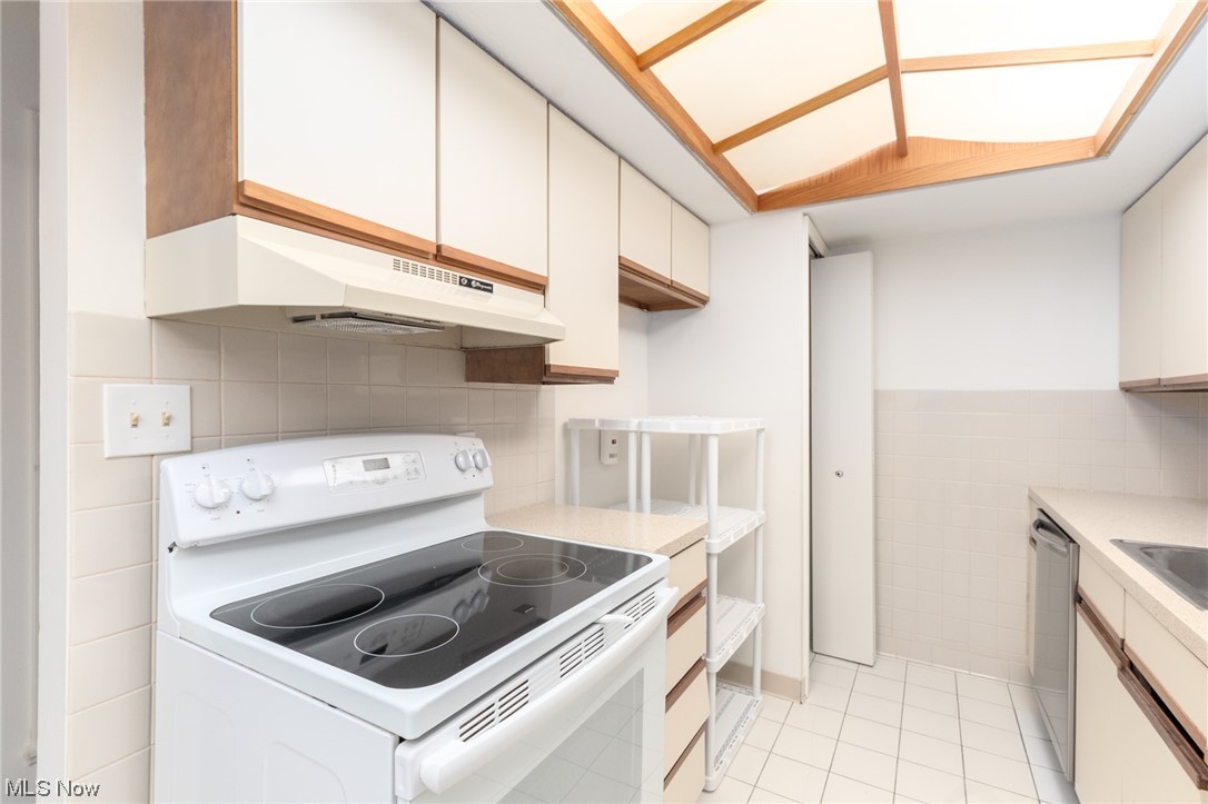 Bay Lndg Condo - Residential