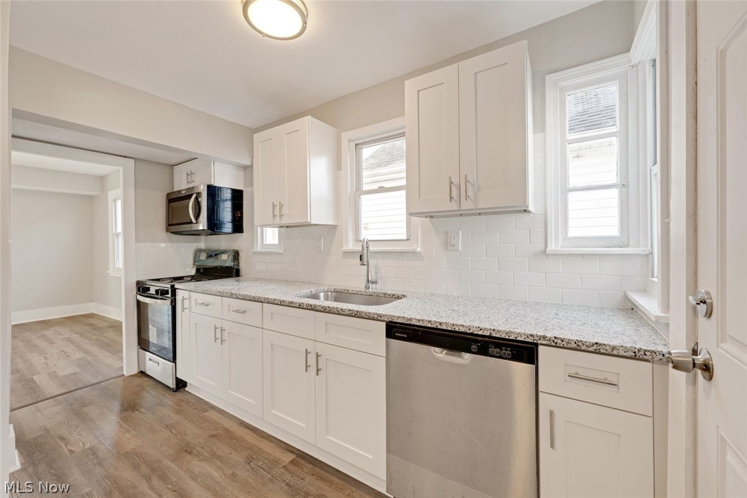 James M Hoyts - Residential Lease