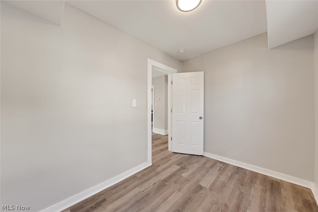 James M Hoyts - Residential Lease