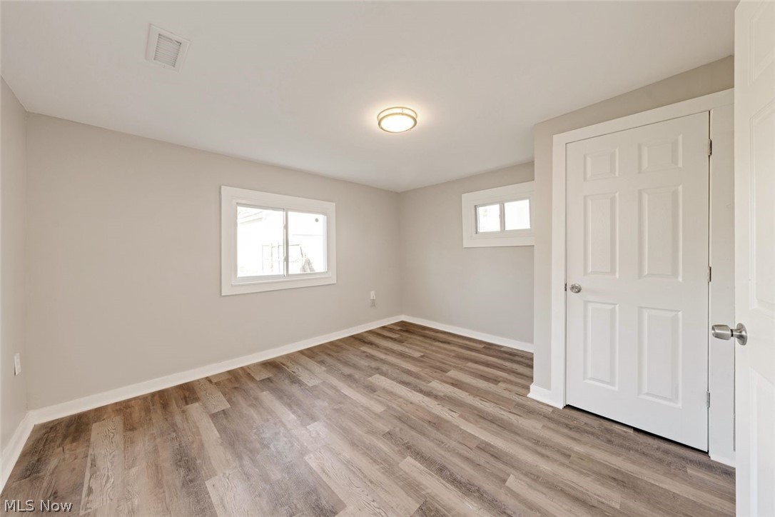 James M Hoyts - Residential Lease