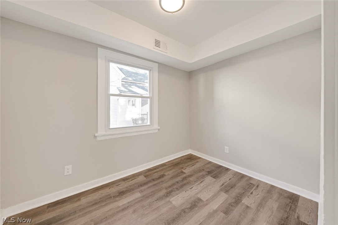 James M Hoyts - Residential Lease