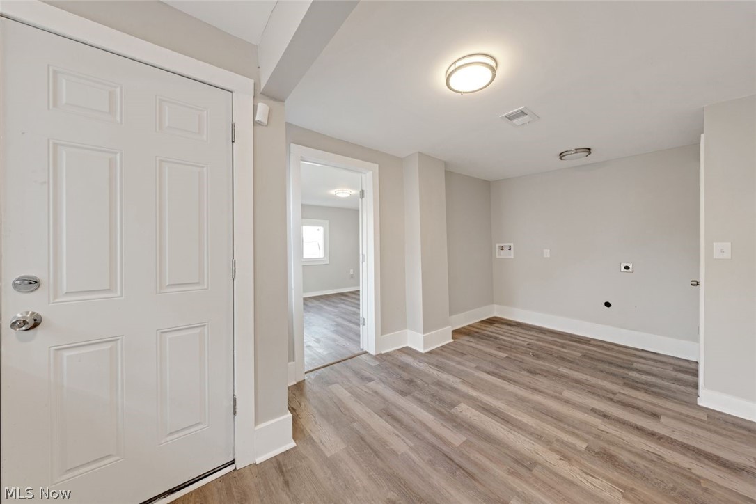 James M Hoyts - Residential Lease