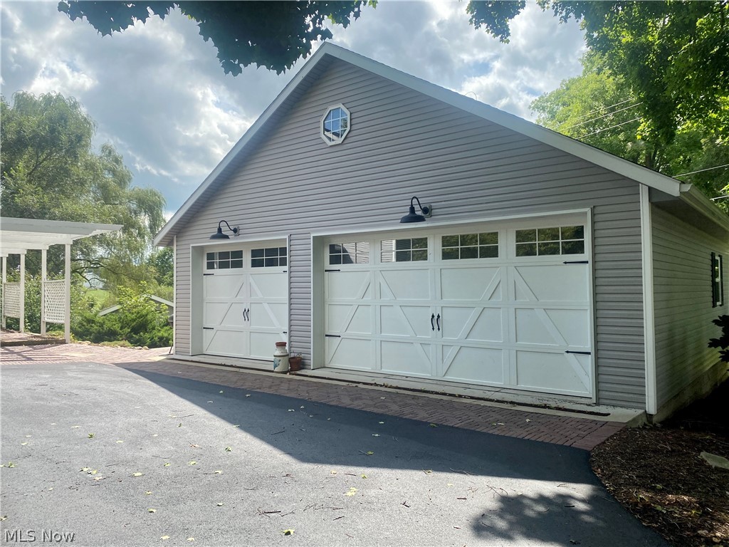 Fox Knoll Estates - Residential