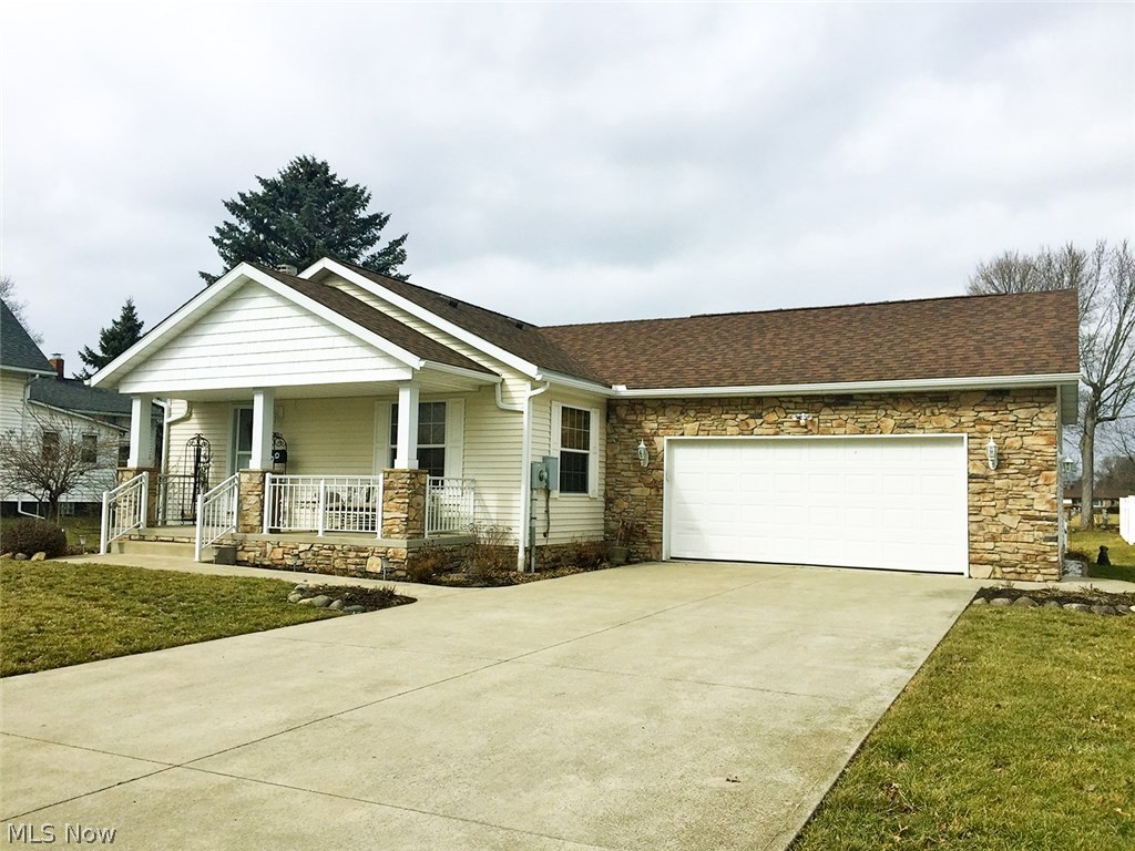 Village/Navarre - Residential