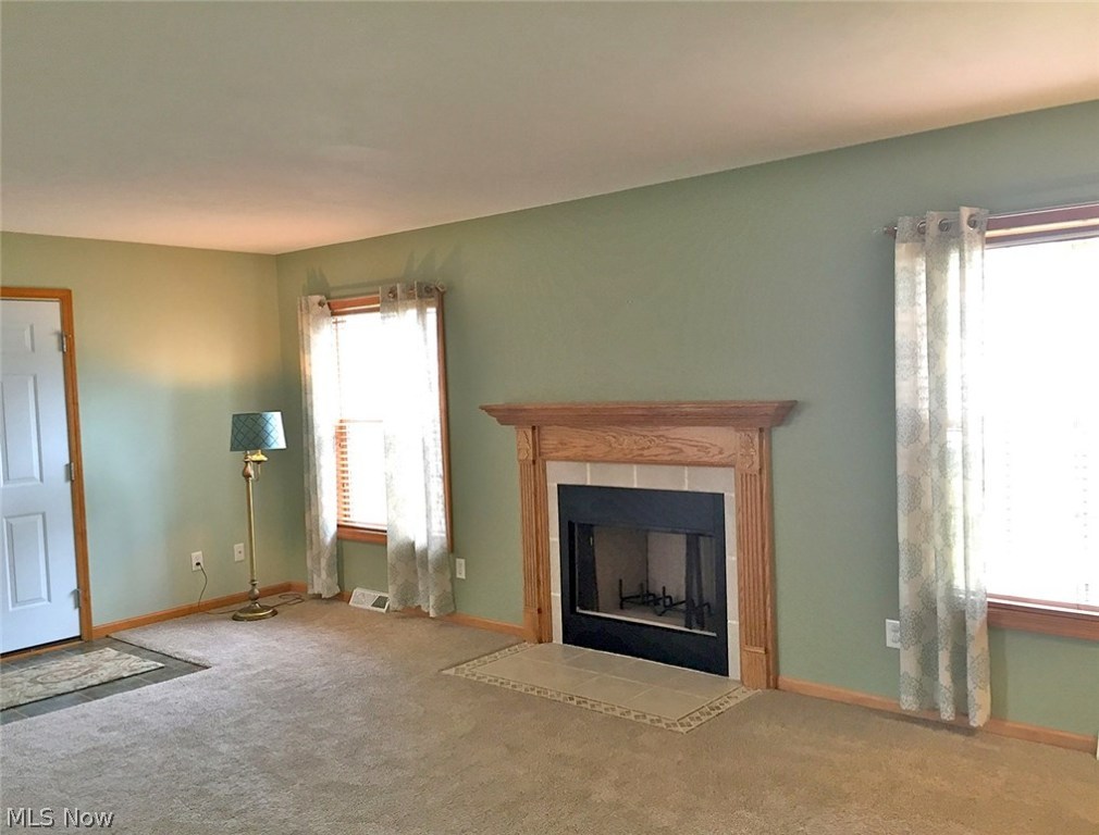 Village/Navarre - Residential