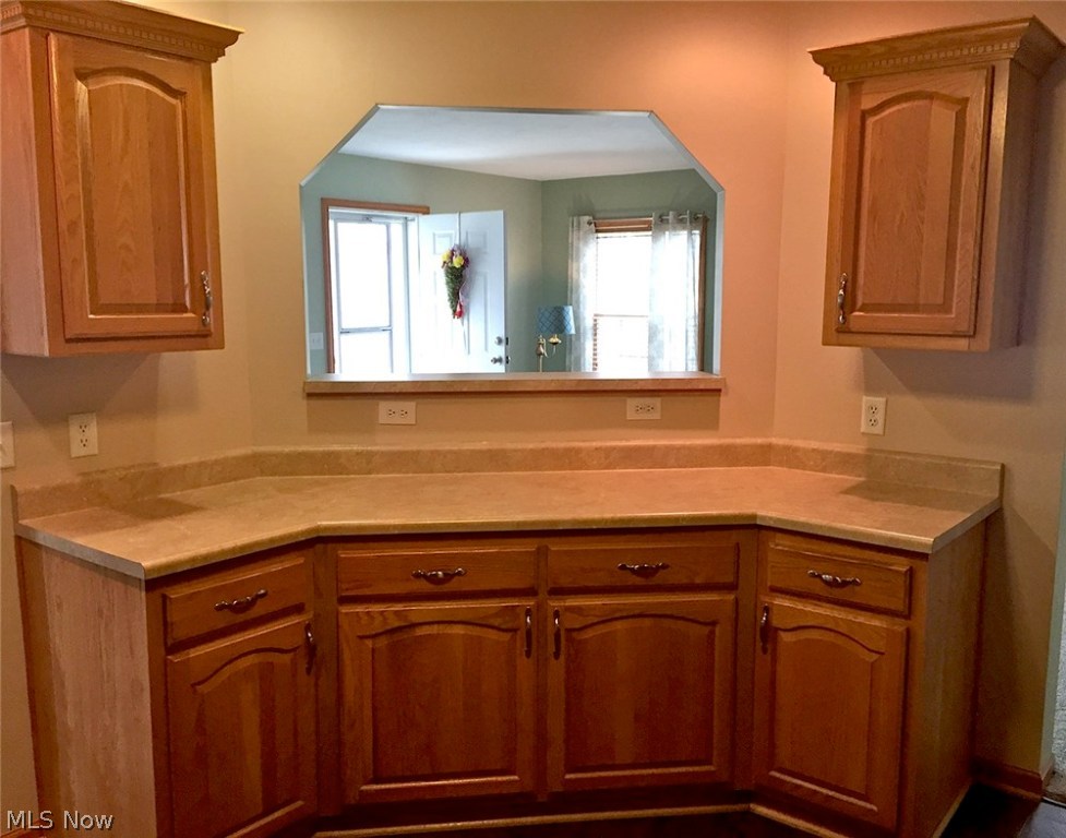 Village/Navarre - Residential