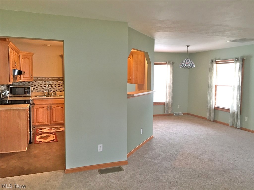 Village/Navarre - Residential