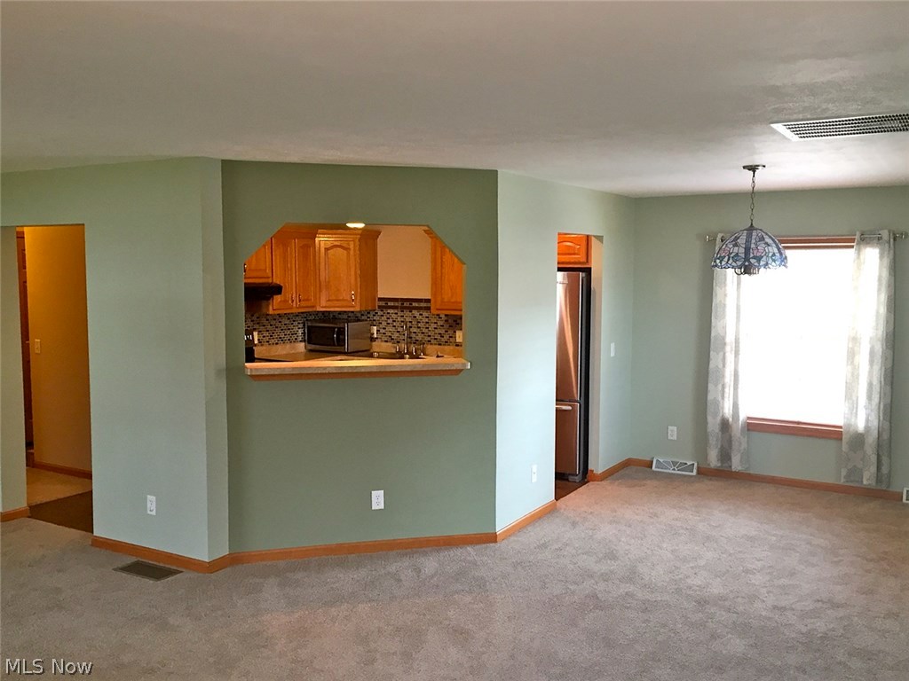 Village/Navarre - Residential