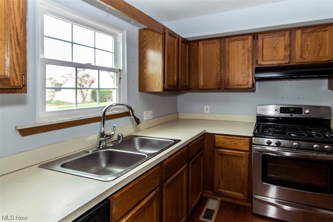 Nolasco Hsng Corp Condo - Residential