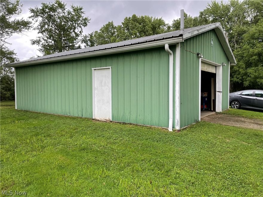 Check out this amazing commercial opportunity in Lordstown! This half an acre lot with a roughly 24x36 pole barn sits ready for a commercial enterprise! Use it for a number of things! Sitting close to the corner of Tod Ave and Salt Springs Rd. get anywhere quickly! So much opportunity the options are endless! Call today before this gem is gone!