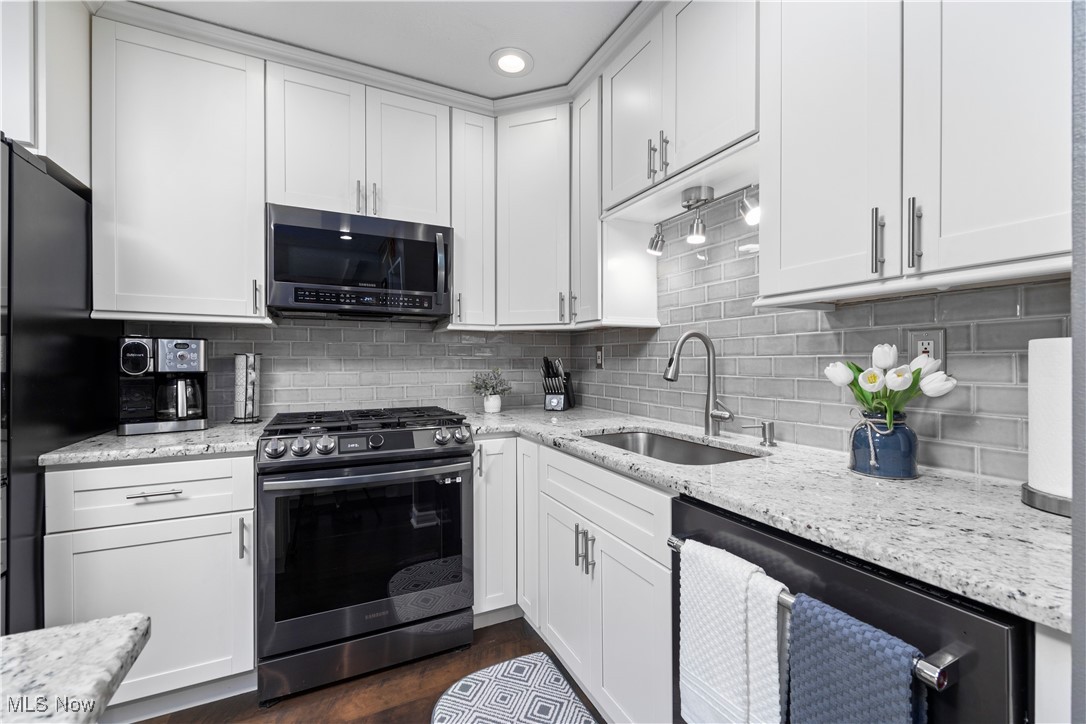 Woodlawn Estates - Residential