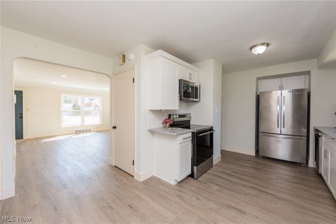 Tiny photo for 6004 Twin Lakes Drive, Parma, OH 44129 (MLS # 5240753)