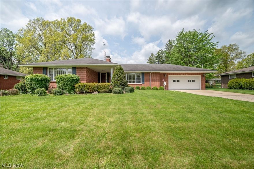 Welcome home to 1498 Brantford Dr in Youngstown! This well-maintained residence offers comfort, functionality, and the perfect opportunity for its next owner to make it their own. From the moment you arrive, you’ll appreciate the inviting curb appeal and quiet setting. Step inside to find a spacious layout designed for everyday living and entertaining. The main living areas are filled with natural light, creating a warm and welcoming atmosphere throughout. The kitchen offers ample cabinetry, and the added upgrades of granite countertops make clean up a breeze. The home features nice sized bedrooms and well-appointed bathrooms, providing plenty of space for family, guests, or a home office. First floor laundry is already complete. Additional living space in the lower level offers flexibility to suit your needs—whether it’s a cozy family room, recreation area, or hobby space. The generously sized garage is complete with a heater and a separate attic access. Attached to the garage is a sunroom perfect for relaxing, entertaining, or simply unwinding after a long day. Conveniently located near shopping, dining, and local amenities, this home combines comfort with accessibility. Whether you’re a first-time buyer or looking to downsize, this property is full of potential and ready for your personal touch.