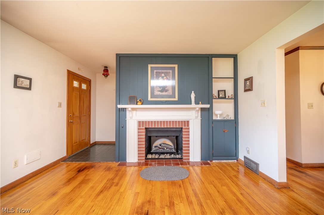 City/Youngstown - Residential