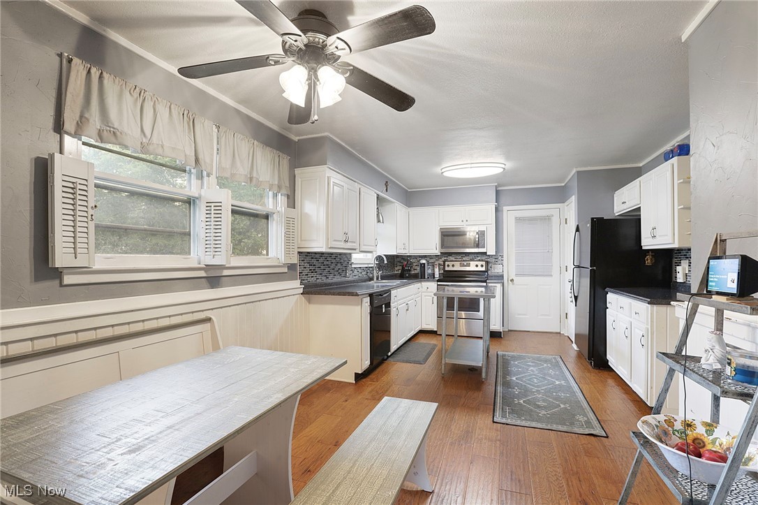 Crestmont Estate - Residential