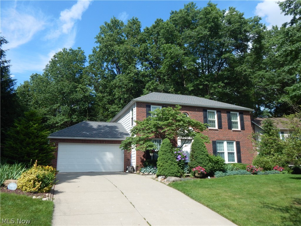 Come home to Brick and vinyl Colonial on beautiful cul-de-sac setting. Private manicured rear lot. Spacious deck overlook plush summer green landscaping. Two story foyer offering large living area, family room along with formal dinning. Eat in kitchen, full wall size pantry . Enjoy the many options with freshly installed carpet in lower level recreation room. Master bath, second floor laundry are sure to please.