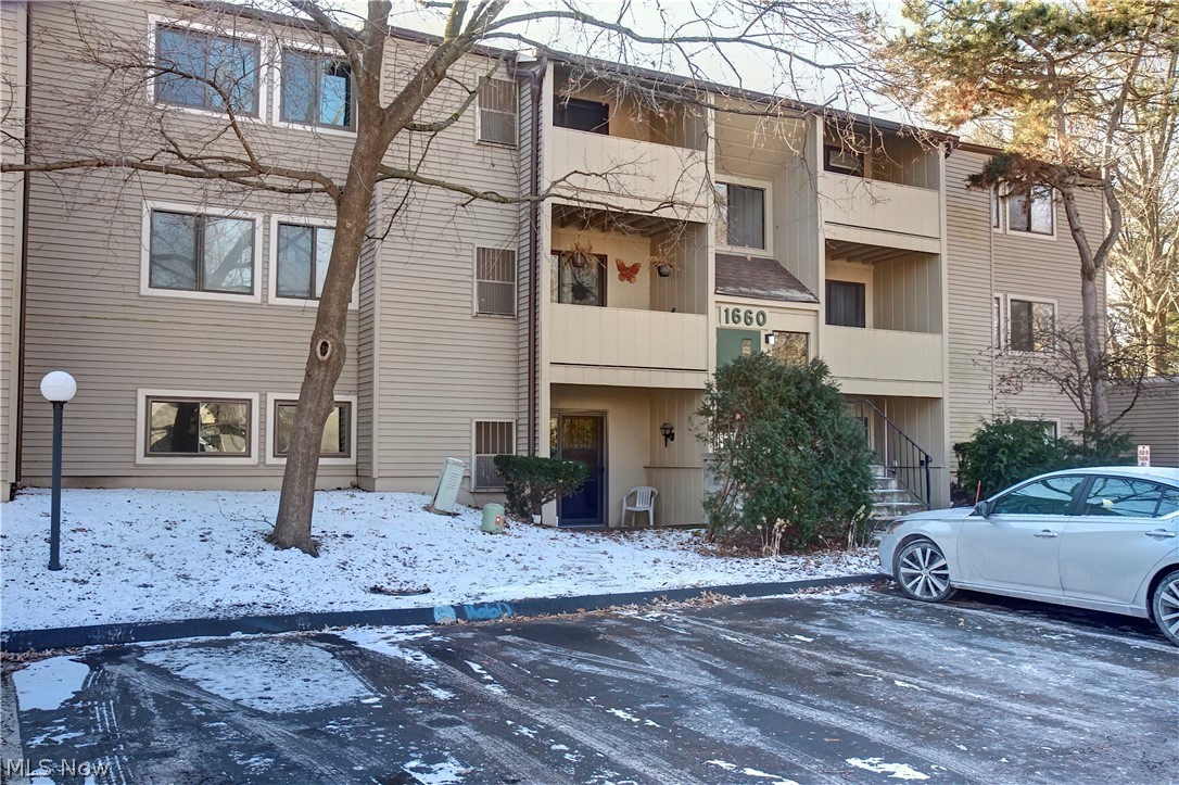 Cedarwood Village Condo 03 - Residential