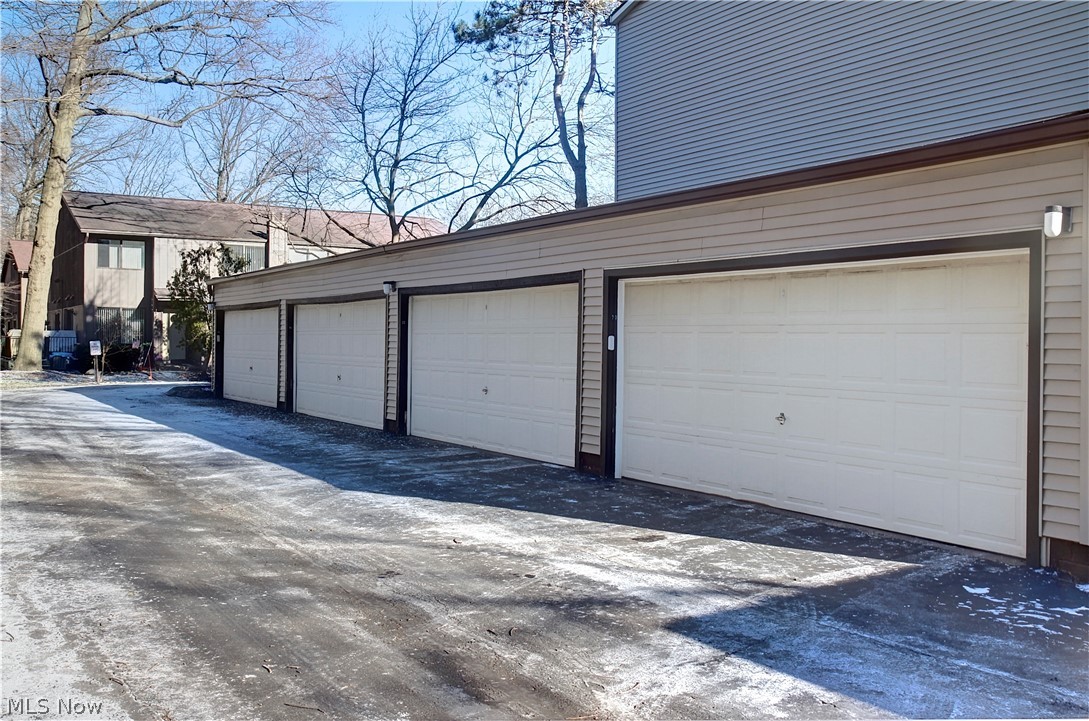 Cedarwood Village Condo 03 - Residential