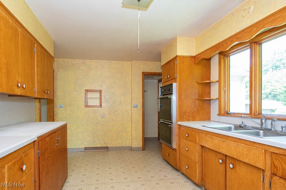 20700 Alliance Sebring Road, Alliance, Ohio image 8