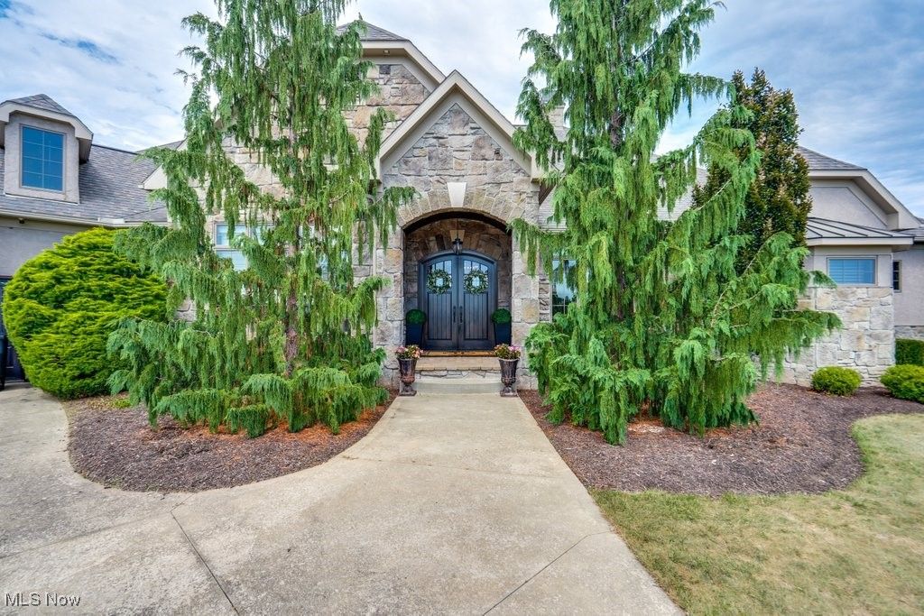 Photo of 1771 Midway Street NW, Uniontown, OH 44685 (MLS # 5179857)