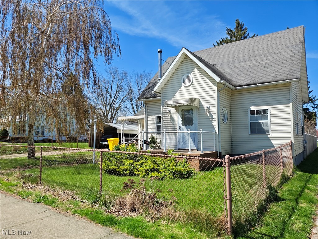 395 Buffalo Street, Conneaut, Ohio image 2