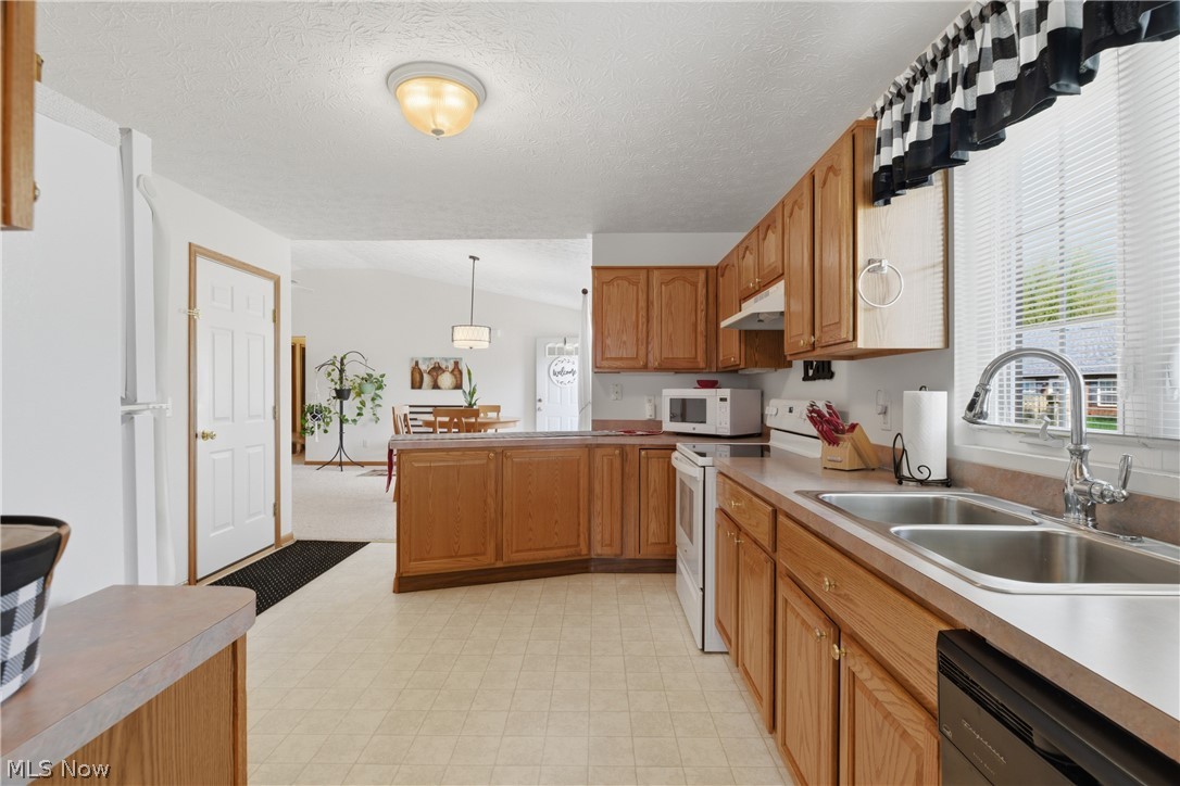 Heatherwood Condo - Residential