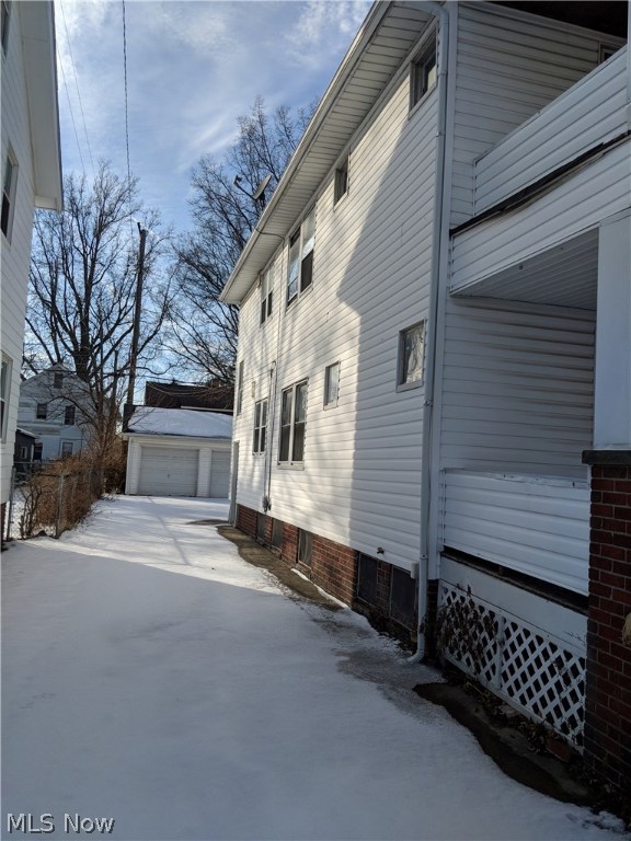 Richhts - Residential Income