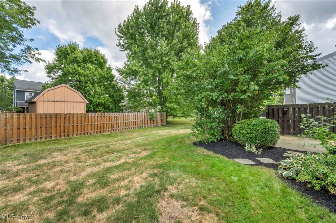 Raintree Condo 01 - Residential