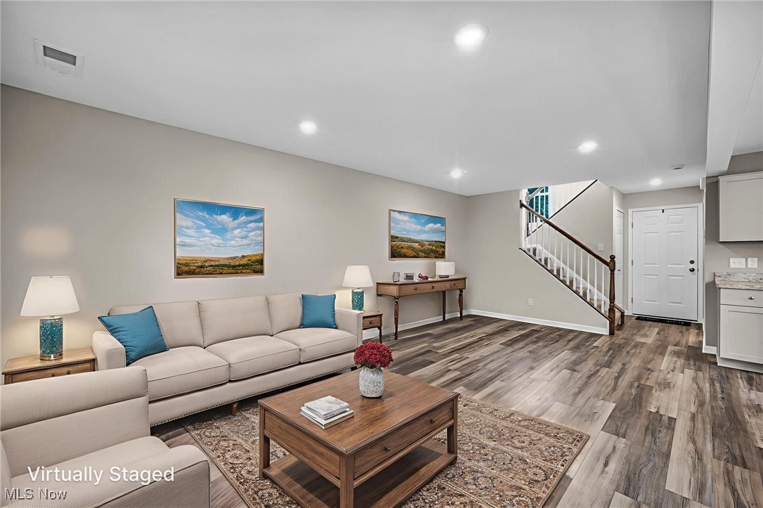 Raintree Condo 01 - Residential