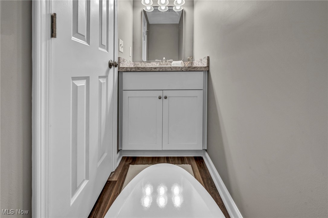 Raintree Condo 01 - Residential