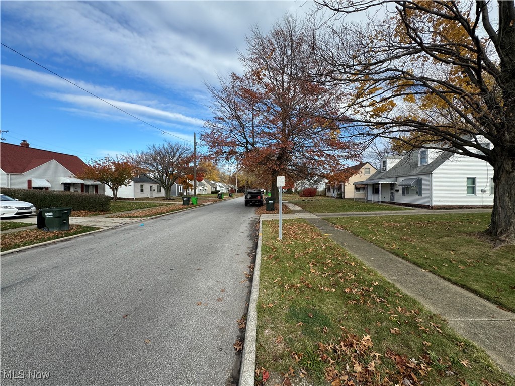 387 E 232nd Street, Euclid, Ohio image 7